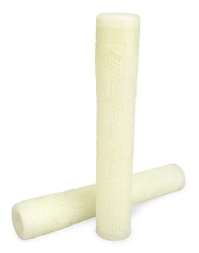 gripy-stolen-hive-superstick-bmx-hulajnogi-wyczynowej-grips-stunt-scooter-glow-in-dark (2).webp