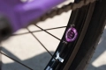 sunday-street-sweeper-bmx-20-rower-rad-fahrrad-kolo-bike-rhd-lhd-jake-seeley-pink-grape (9).webp
