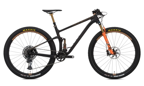 ns-bike-synonym-rc1-29-mtb-trail-rower-fahrrad-rad-kolo-bike-black-orange (1).webp