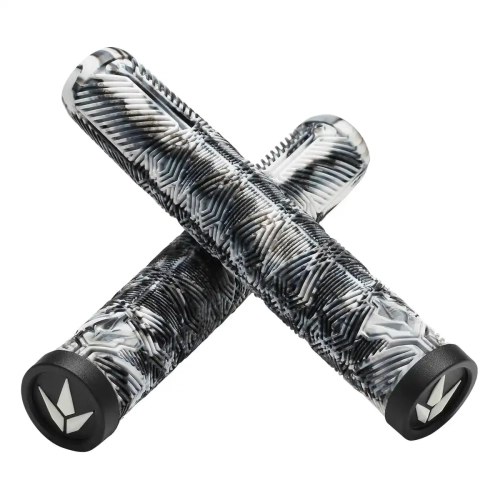 blunt-v3-gripy-raczki-griffe-grips-hulajnogi-wyczynowej-pro-stunt-scooter-black-white (1).webp