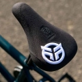federal-bmx-logo-mid-pivotal-siodelko-sattel-sedlo-seat-black-white (3).webp