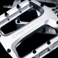 dartmoor-thunder-bmx-mtb-dirt-pedaly-pedale-pedals-mirror-silver (3).webp